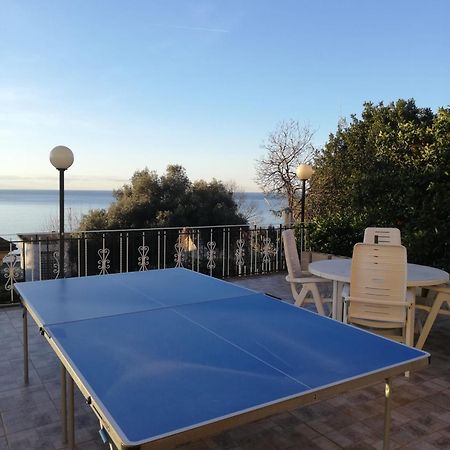 Casa Michele Lägenhet Cogoleto Exteriör bild