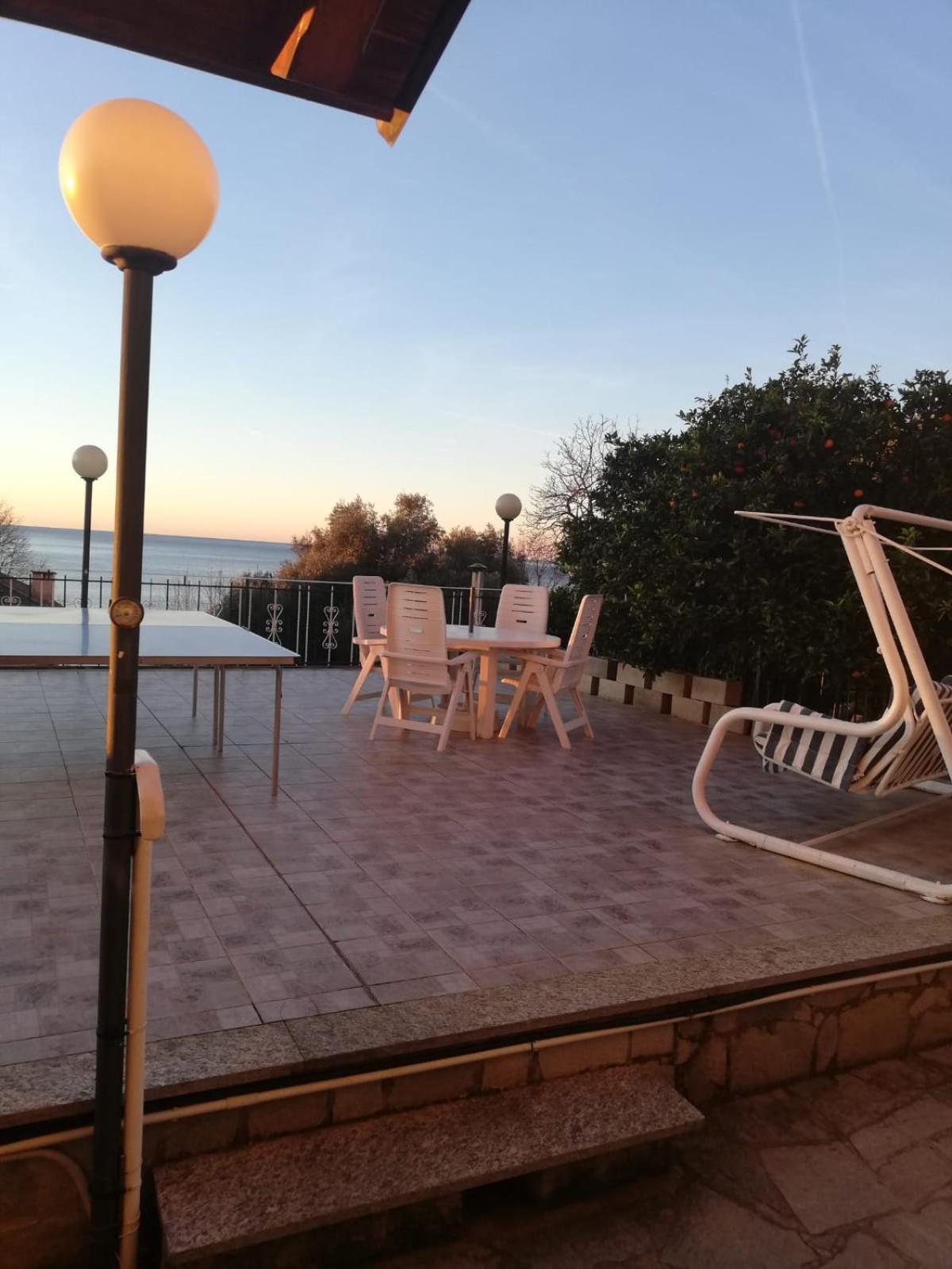 Casa Michele Lägenhet Cogoleto Exteriör bild